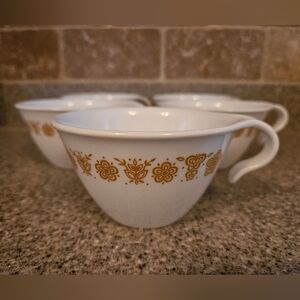 Set of 5 Vintage Corelle Butterfly Gold flat hook mug cups